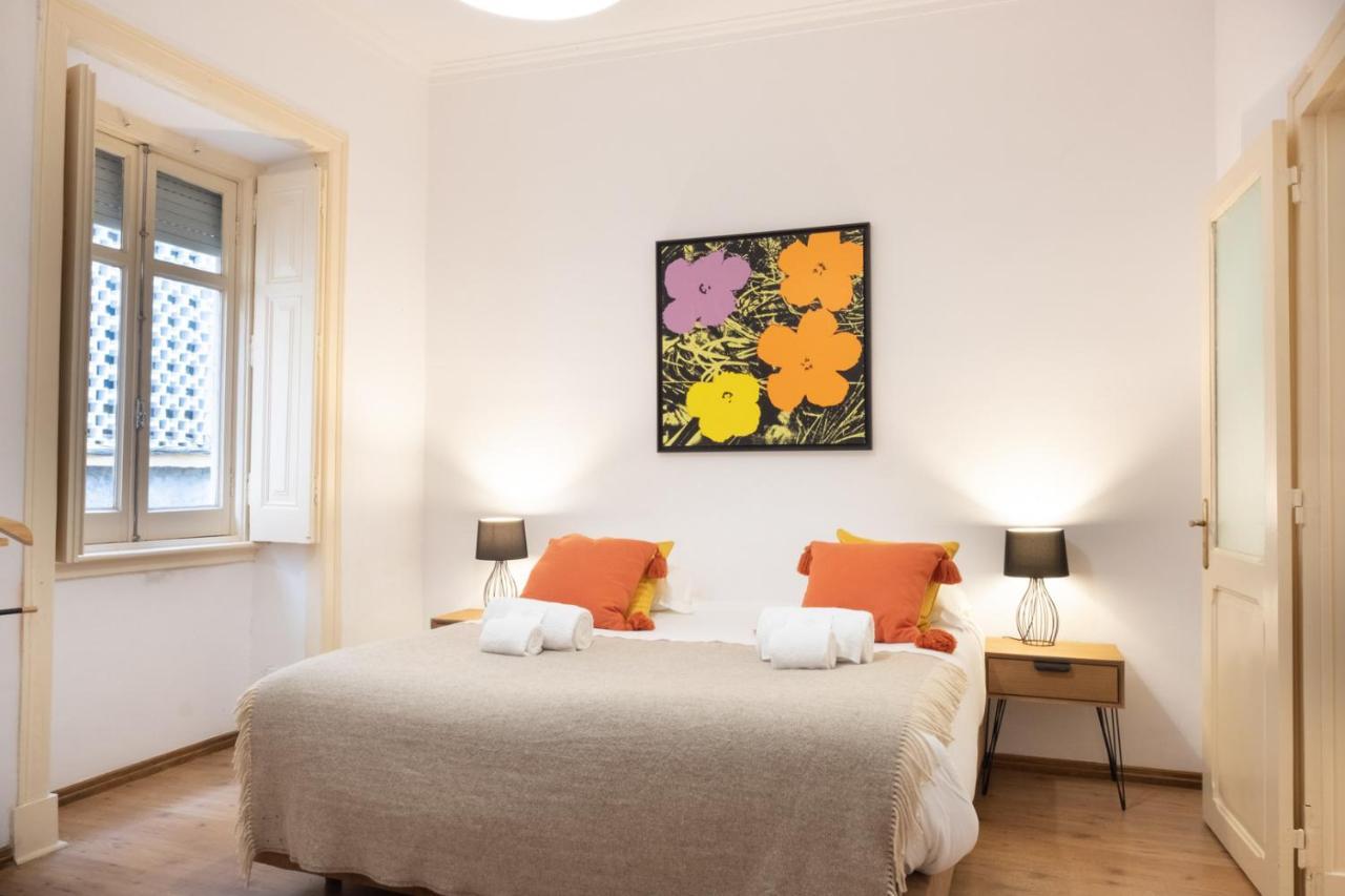 Central Apartment With Terrace By Lovelystay Lisboa Exterior foto